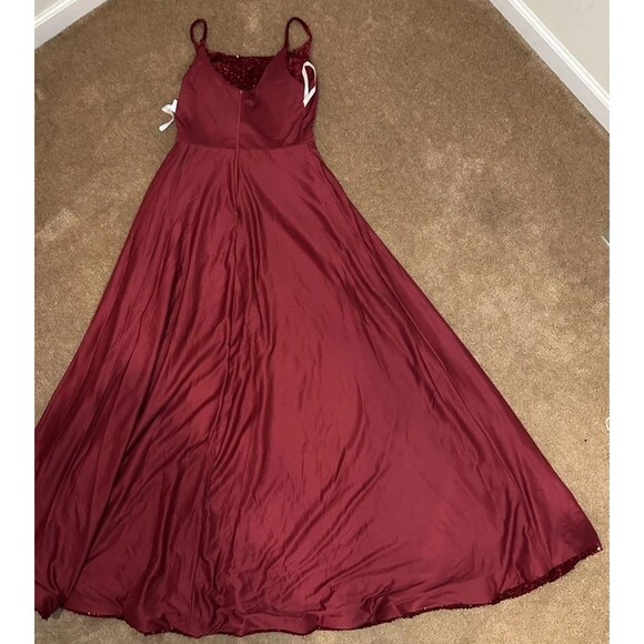 🌹 Luxe Red Sequin Evening Gown | Formal Gala Prom Dress | Size 14 - Picture 12 of 16